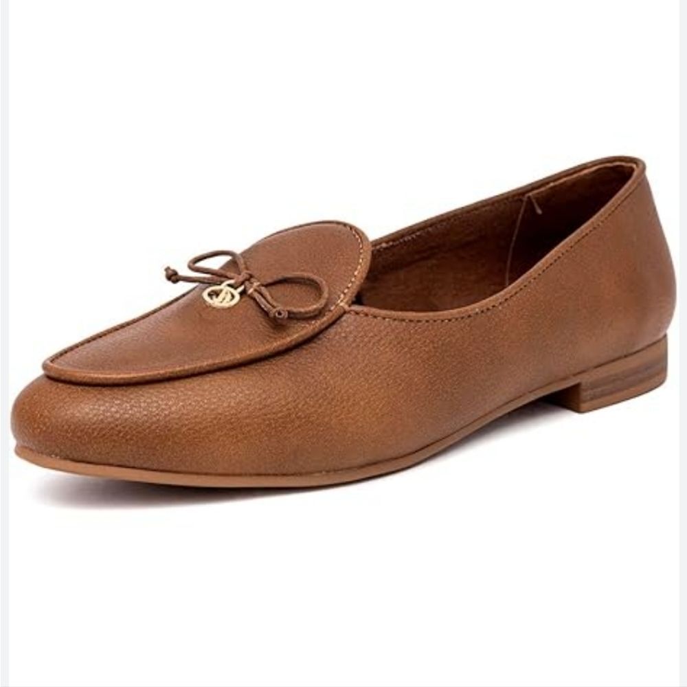BRAND NEW NAUTICAL LEATHER  LOAFERS with METAL RING DETAIL G1